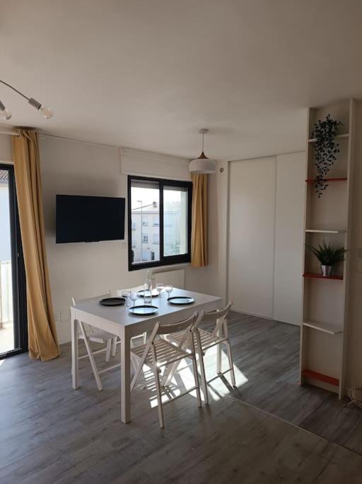 Grand Studio Avec Balcon En Bord De Mer Palavas-les-Flots Exterior photo